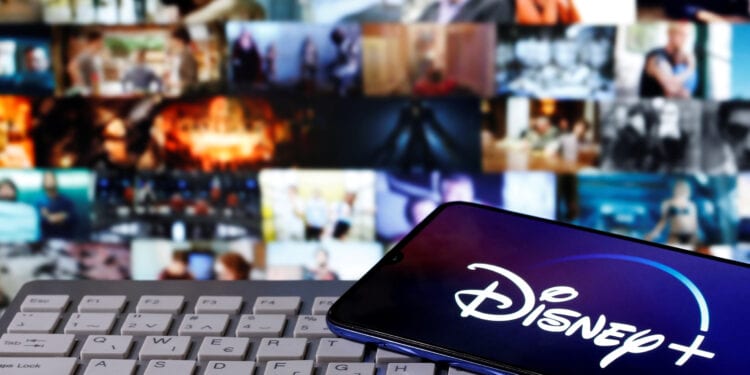 米ディズニー、10─12月減収も予想上回る　動画配信サービス主導