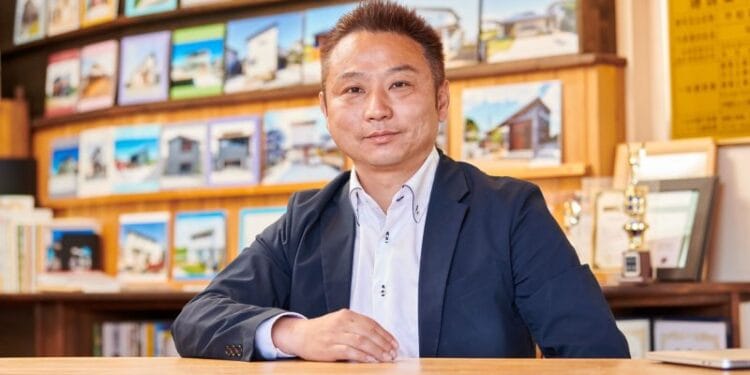 arquiteto-japao - ThingsOut O arquiteto e empreendedor, Akinobu Hiramatsu. Reprodução./ Humanstory.