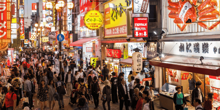 Japão registra recorde histórico de visitantes em outubro com 331 milhões de turistas - ThingsOut #image_title