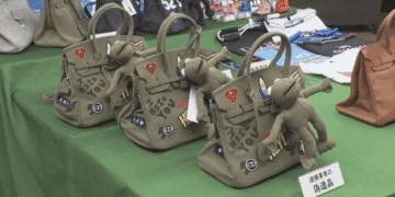 Empresária japonesa é presa por vender bolsas que imitavam modelo da Hermès - ThingsOut #image_title