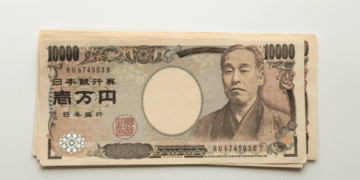 Polícia anuncia achado de ¥18 milhões e inicia busca por proprietário em Niigata - ThingsOut #image_title