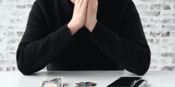 Mesmo empregados japoneses recorrem a doações de comida e expõem avanço da pobreza - ThingsOut #image_title