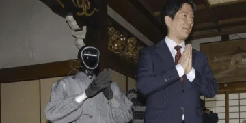 Universidade de Kyoto apresenta robô monge com IA treinada em escrituras budistas - ThingsOut #image_title