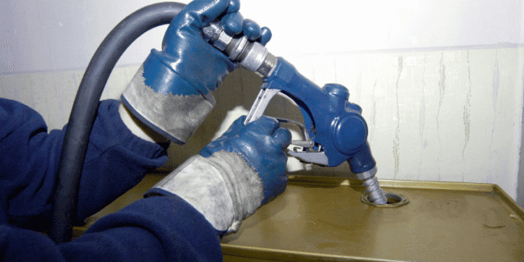 Japão busca novos fornecedores de nafta após queda nas importações do Oriente Médio - ThingsOut #image_title