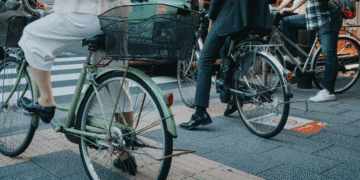 Japão passa a multar ciclistas com bilhete azul a partir de abril e reforça regras de trânsito - ThingsOut #image_title