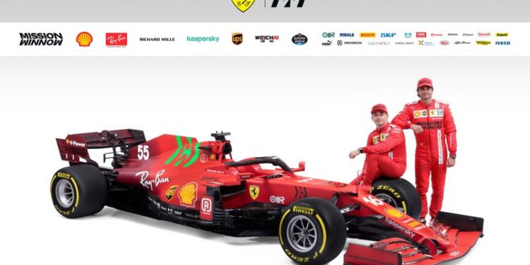 Ferrari apresenta novo carro de F1 em busca de redenção