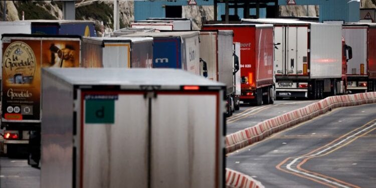 英で食料不足の懸念、トラック運転手足りず　業界が政府に警告